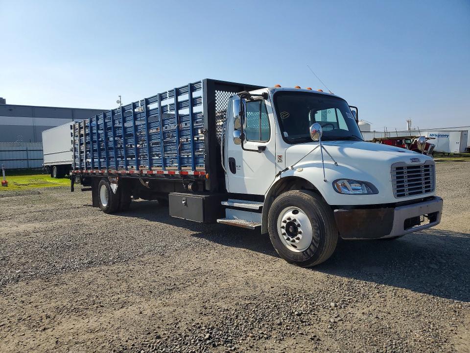 2016 Freightliner Business Class M2 Flatbed Truck