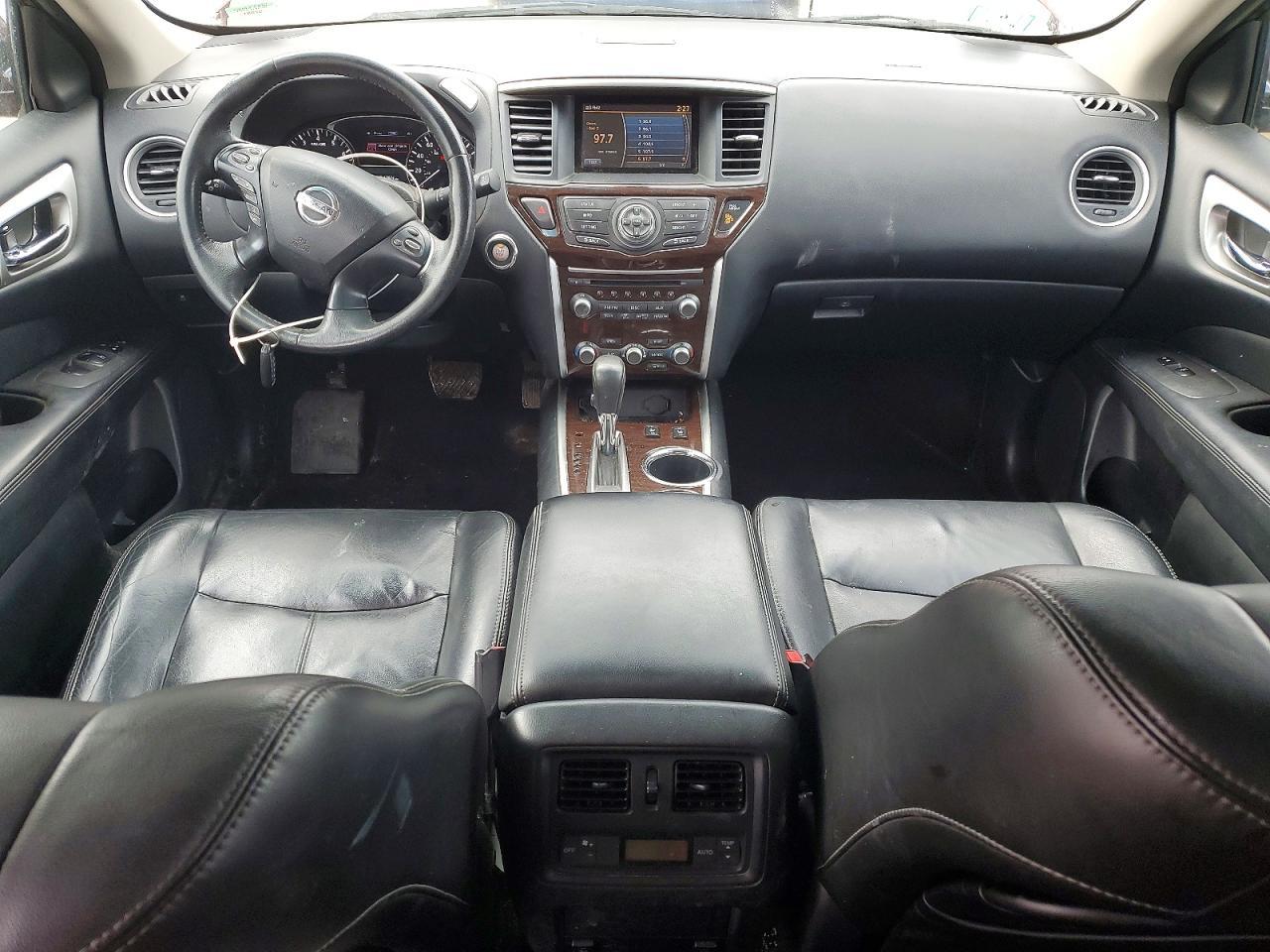 2013 Nissan Pathfinder s