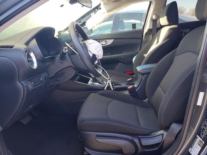 2023 KIA Forte lx