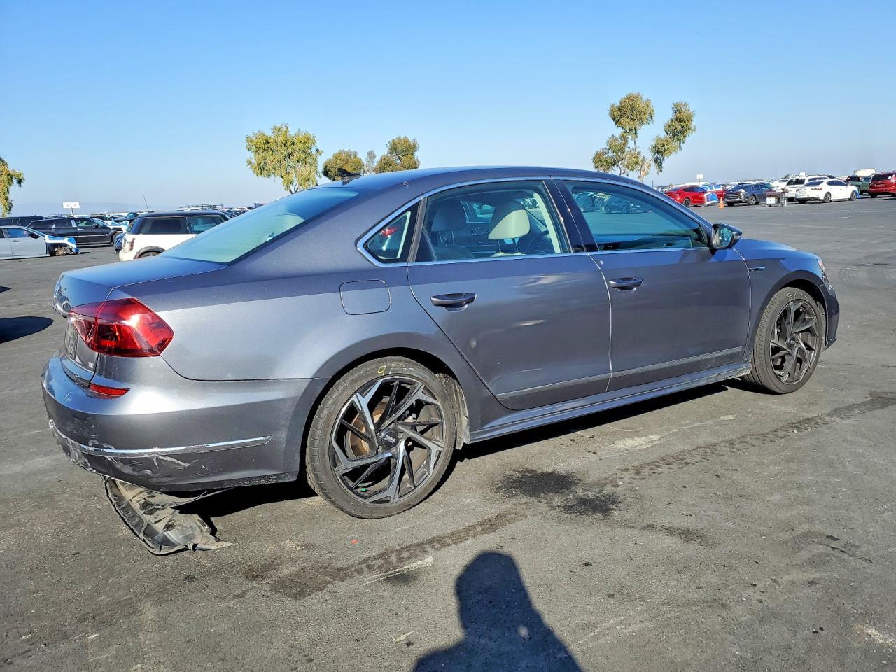 2017 Volkswagen Passat R-line
