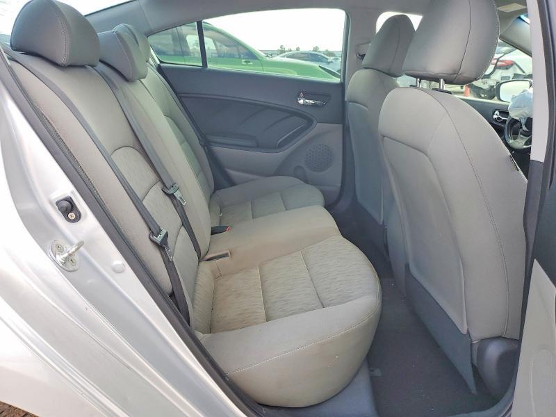 2016 KIA Forte lx