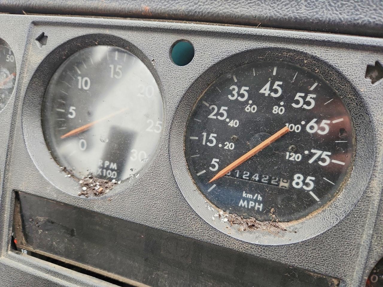 2000 Freightliner FL80