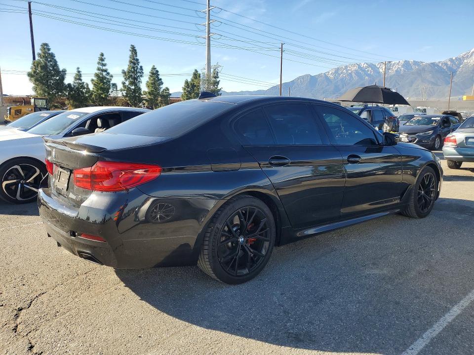 2022 BMW 530 i