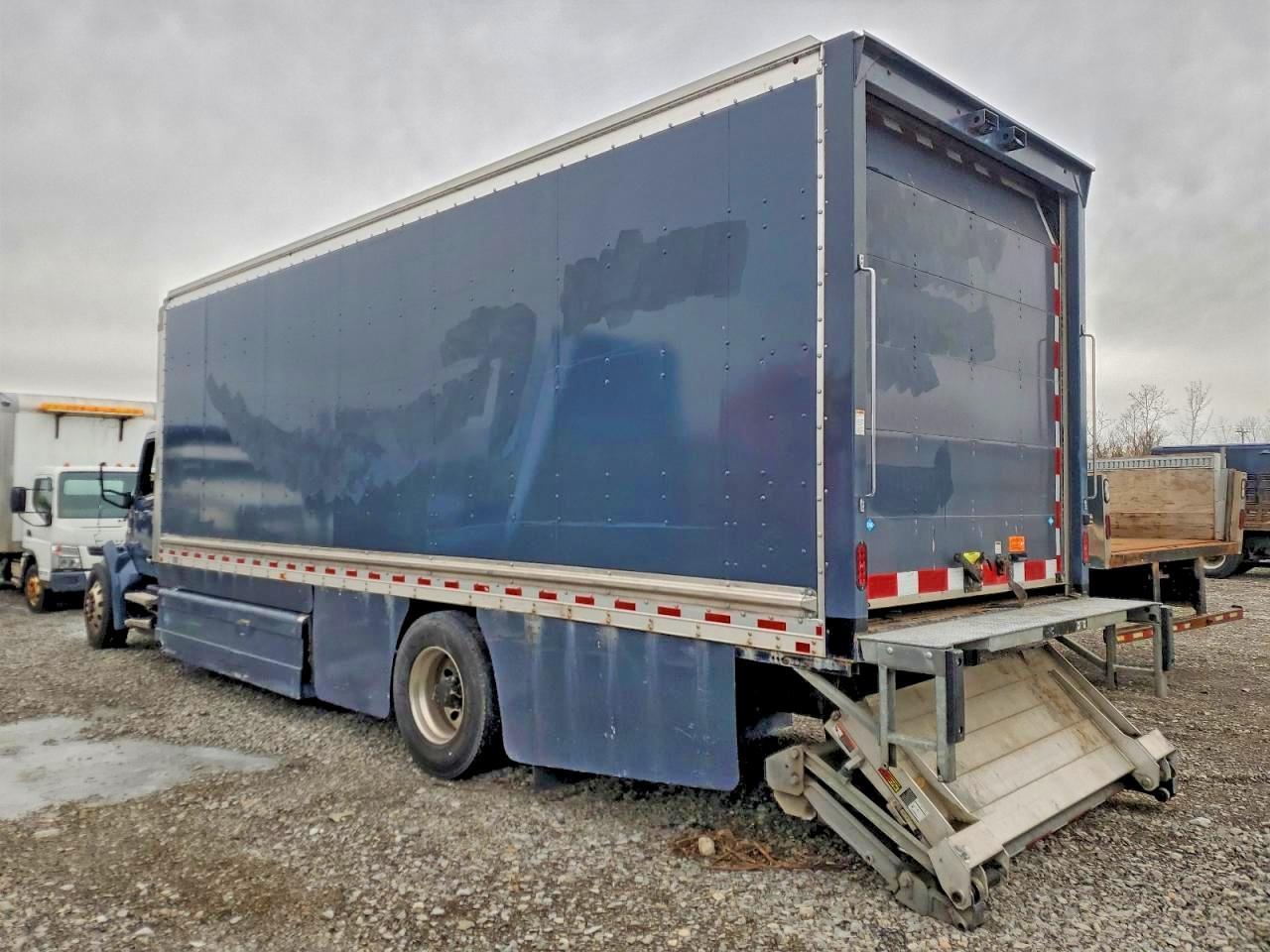 2022 Peterbilt Tractor 536 BOX Truck