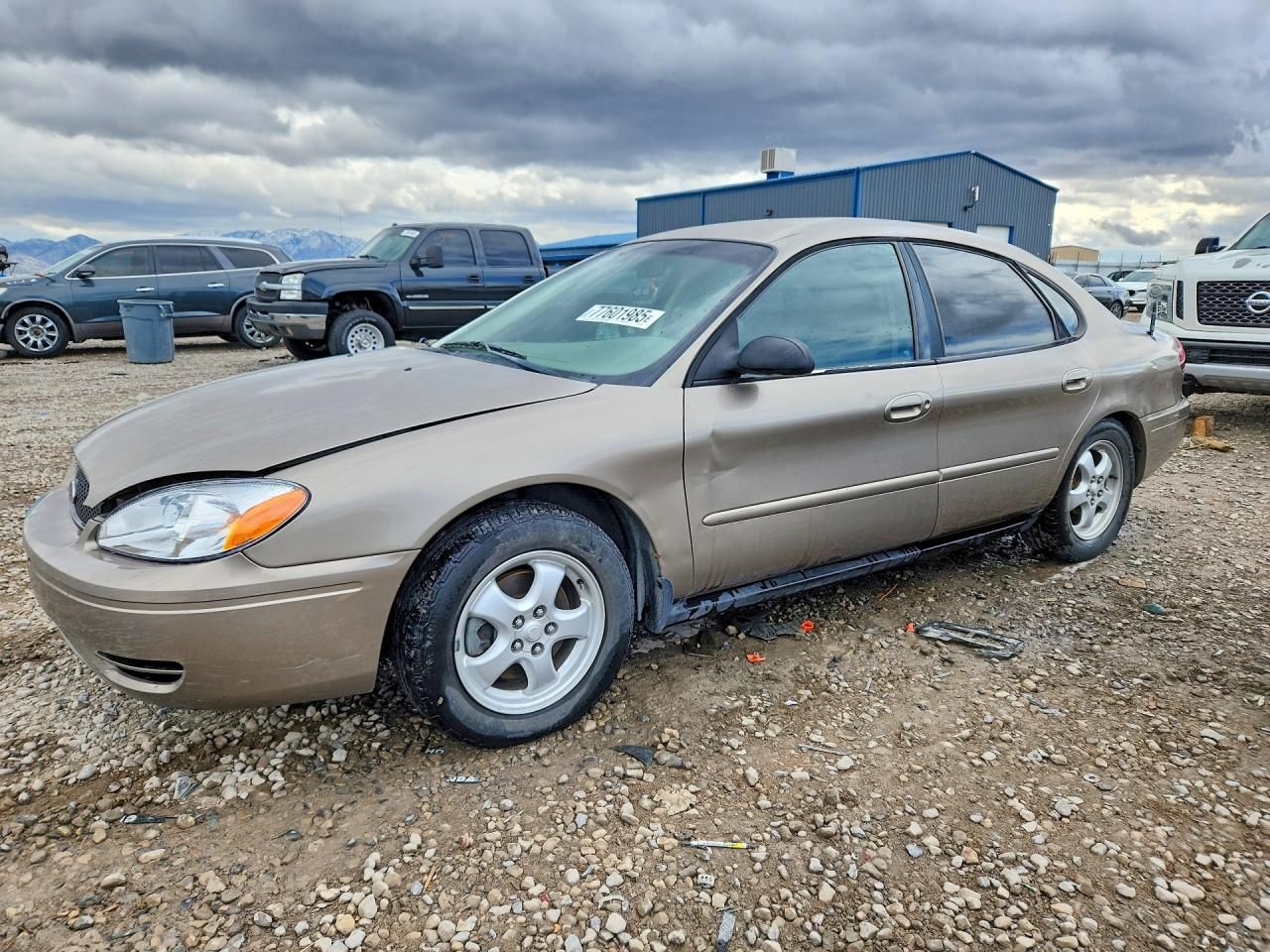 2004 Ford Taurus se