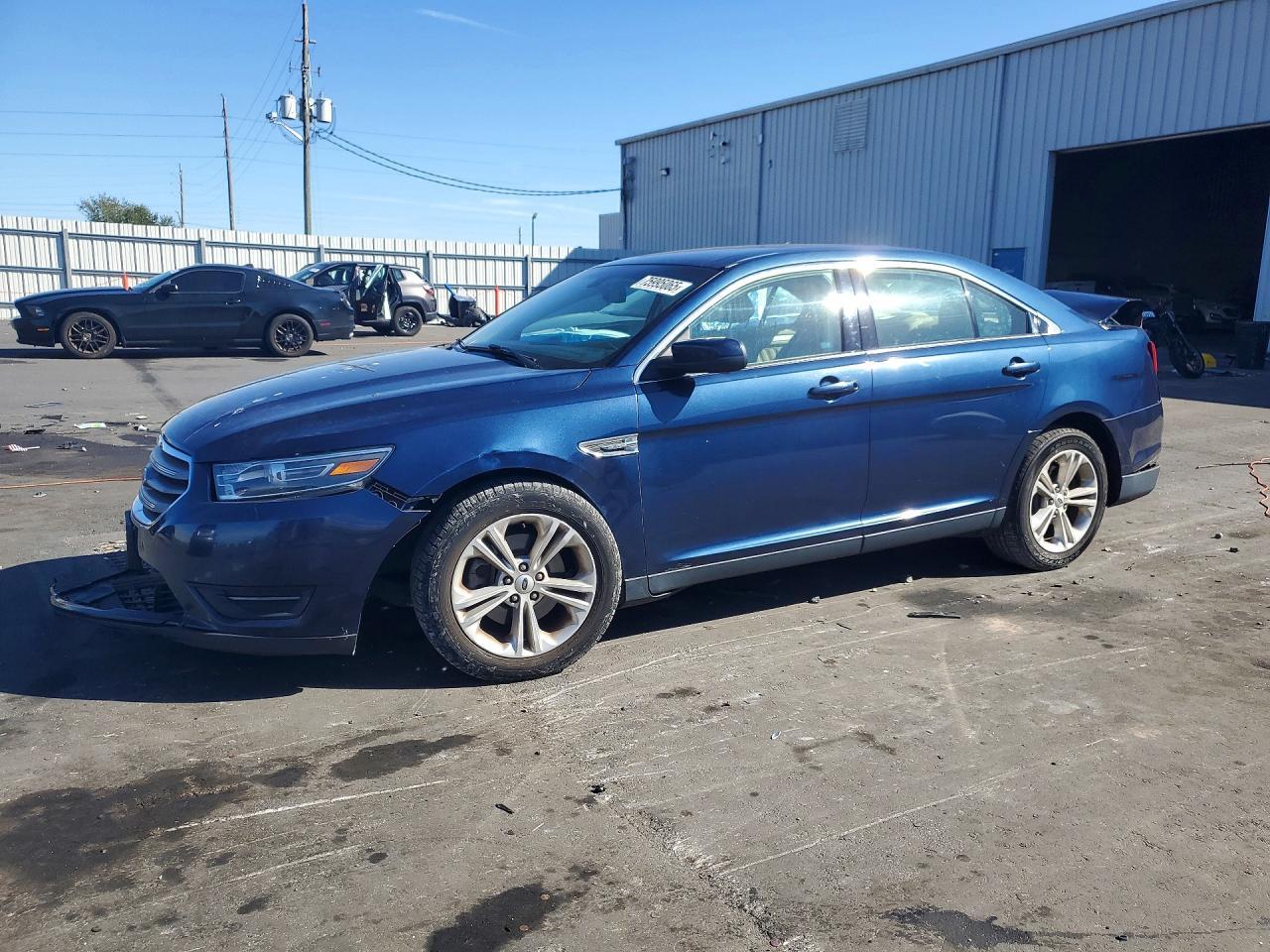 2016 Ford Taurus sel