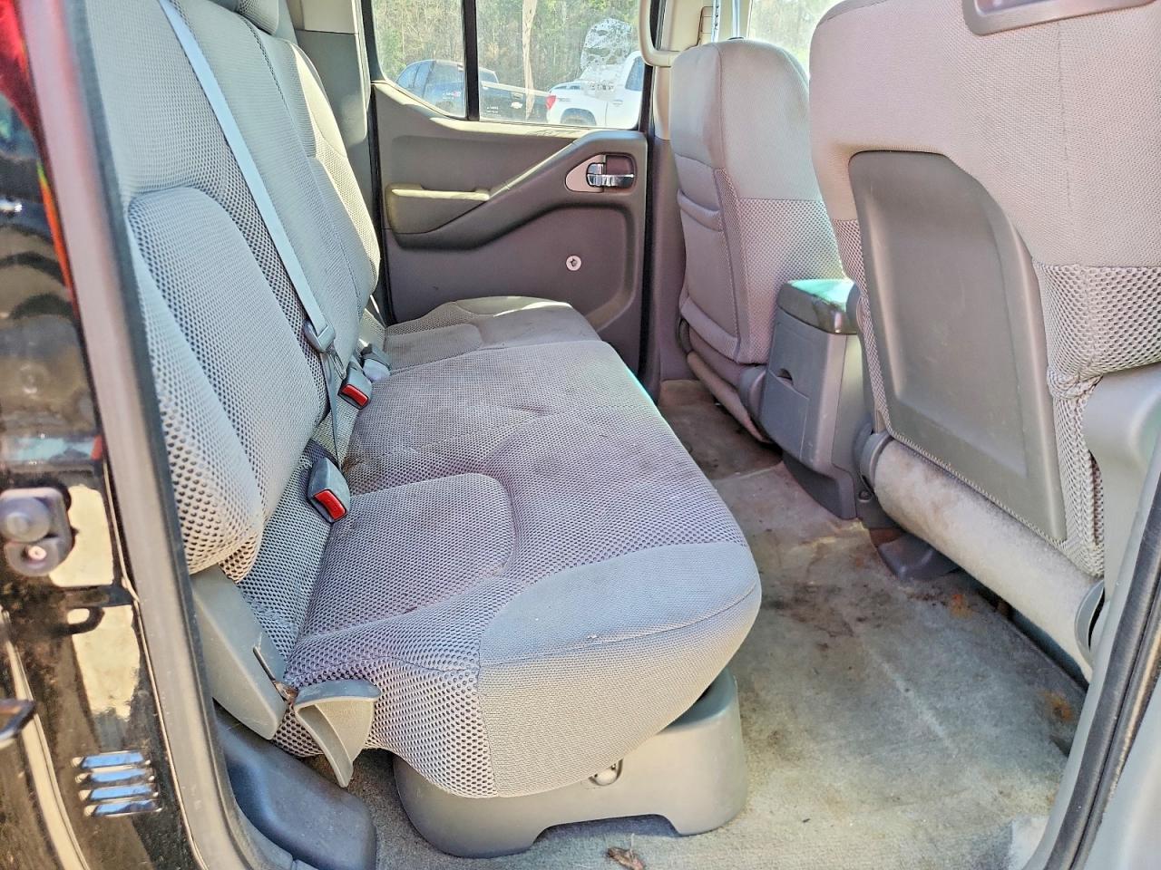 2014 Nissan Frontier S