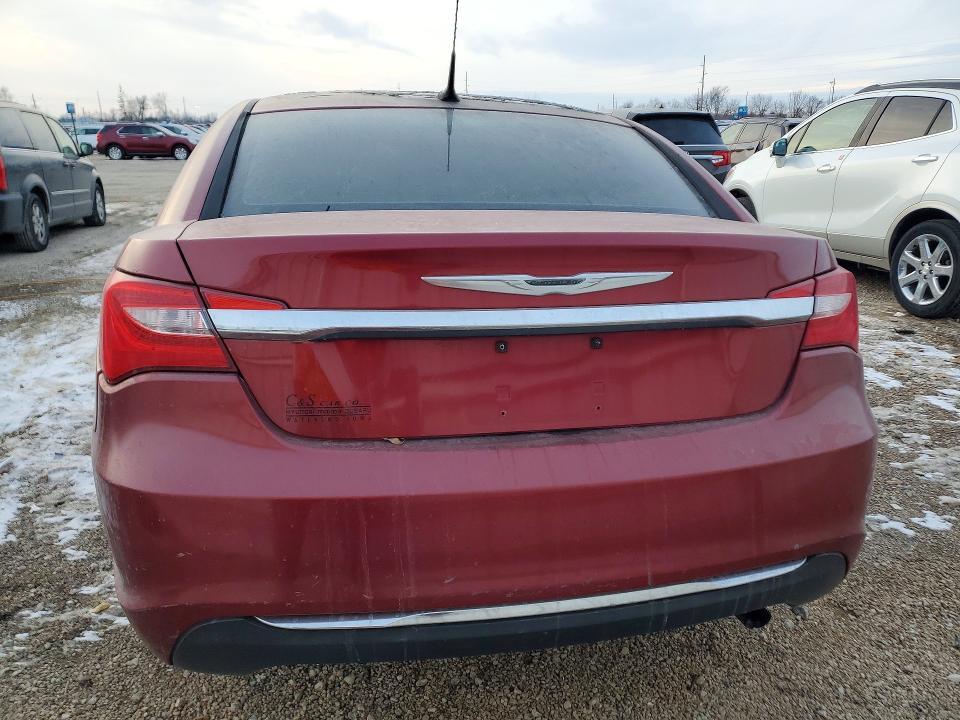 2013 Chrysler 200 lx