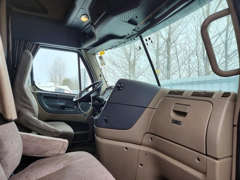 2016 Freightliner Cascadia 125