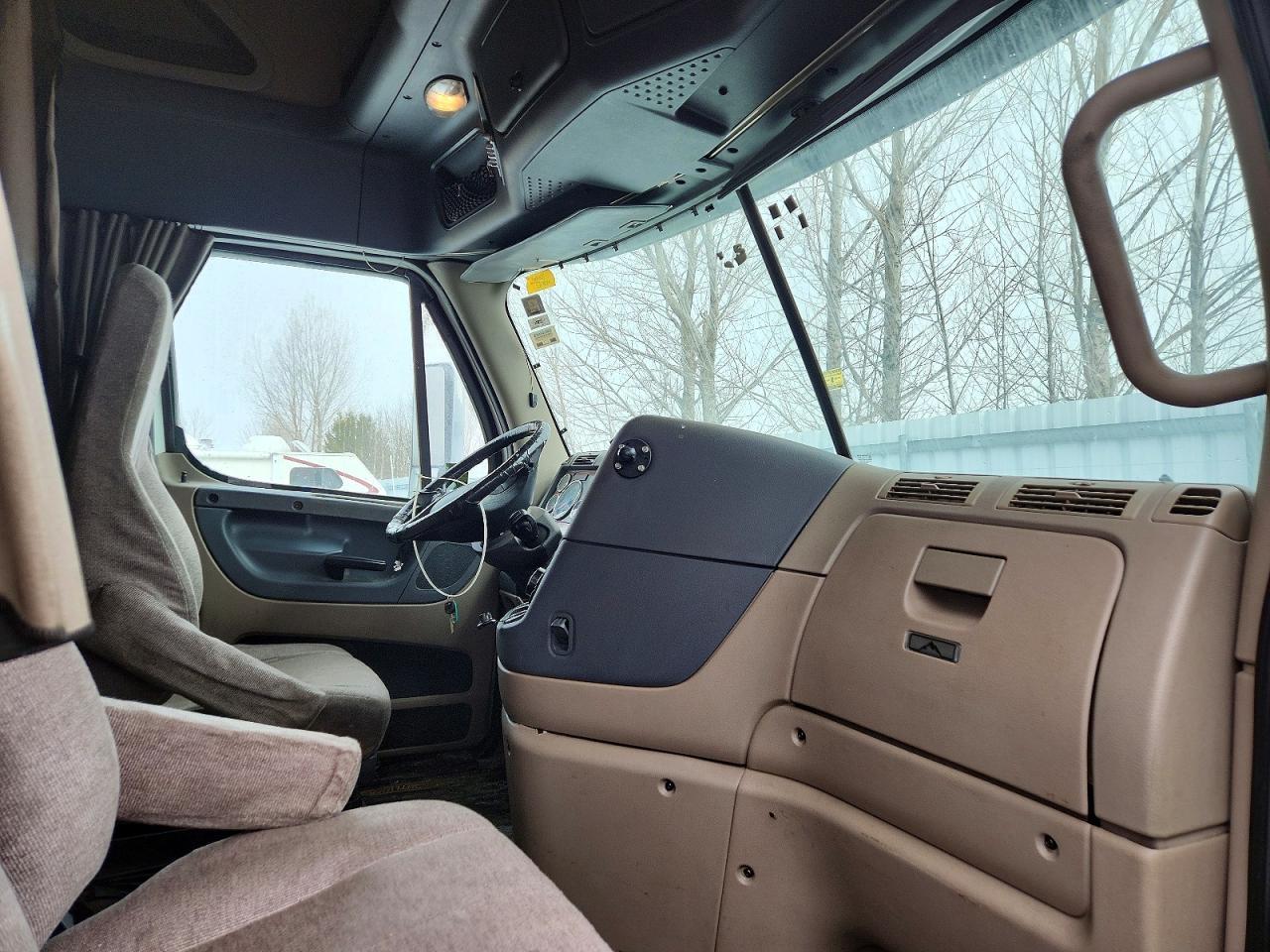 2016 Freightliner Cascadia 125