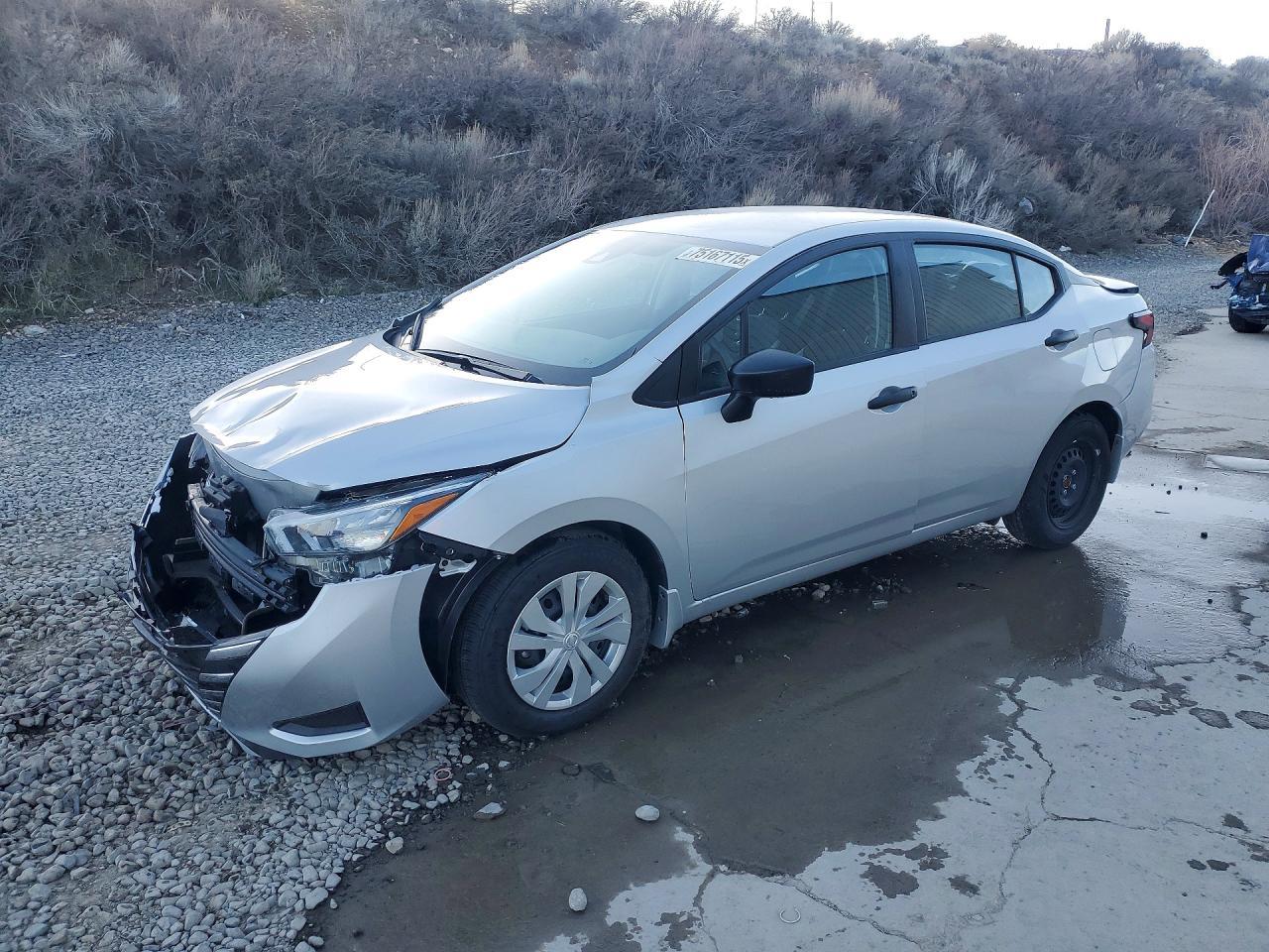 2025 Nissan Versa s
