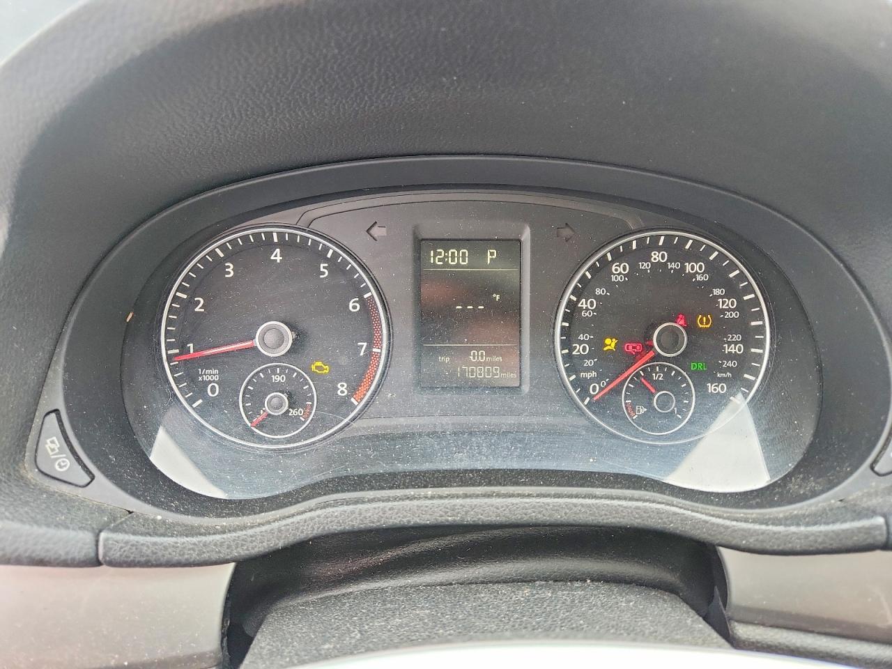 2014 Volkswagen Passat s