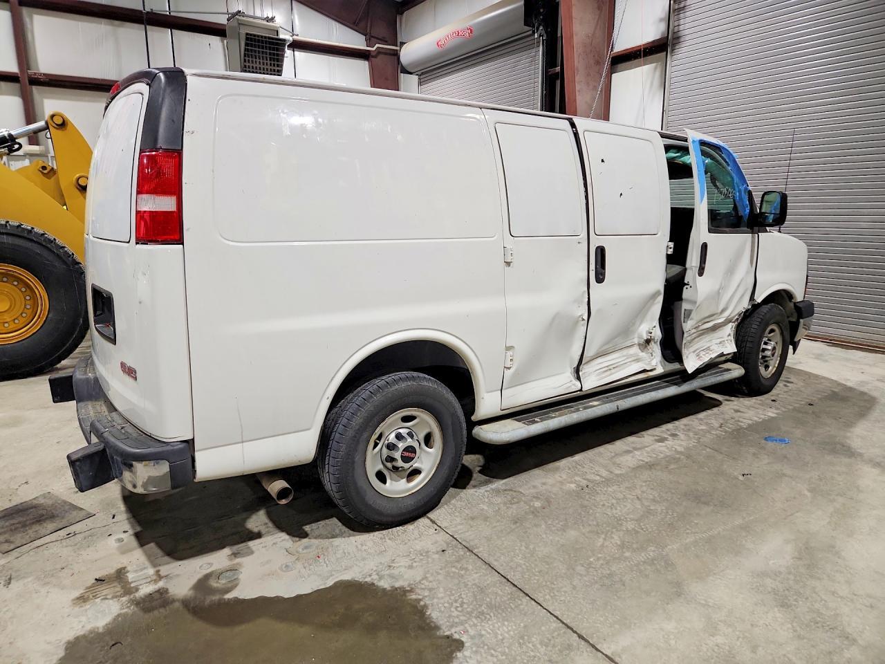 2017 GMC Savana G2500