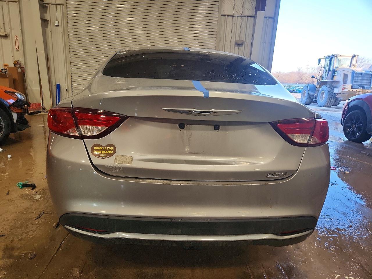 2015 Chrysler 200 Limited