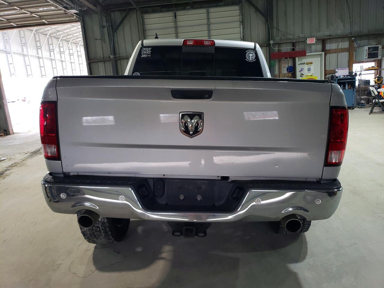 2016 Dodge Ram 1500 slt