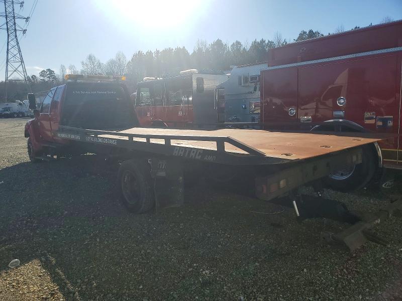 2005 Ford F650 Super Duty Rollback Truck