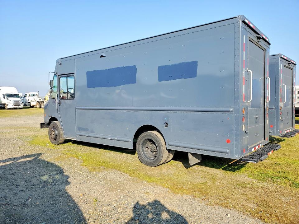 2020 Freightliner Chassis m Line Walk-in van