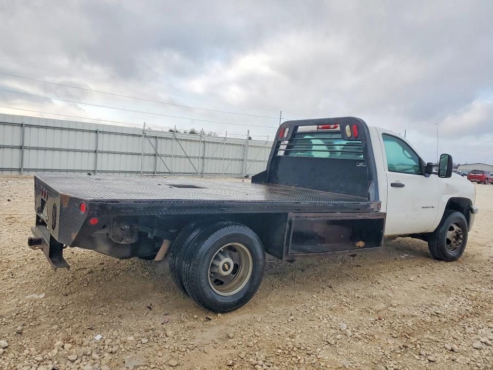 2014 Chev Rolet Silverado Flatbed Truck