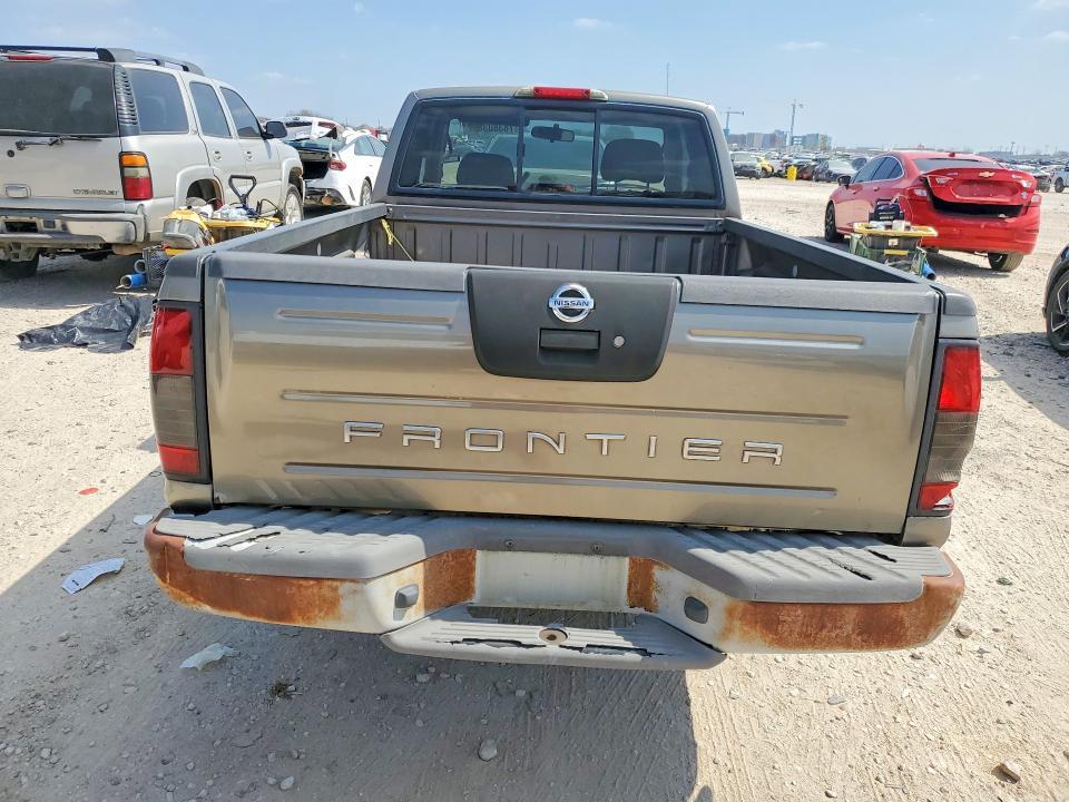 2004 Nissan Frontier Standard