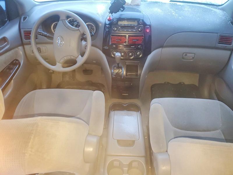 2004 Toyota Sienna ce