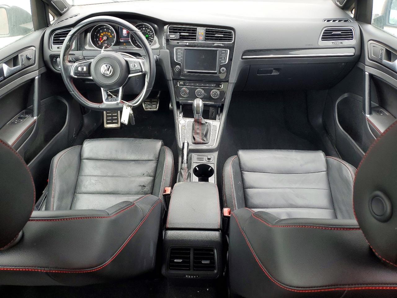 2017 Volkswagen Golf gti