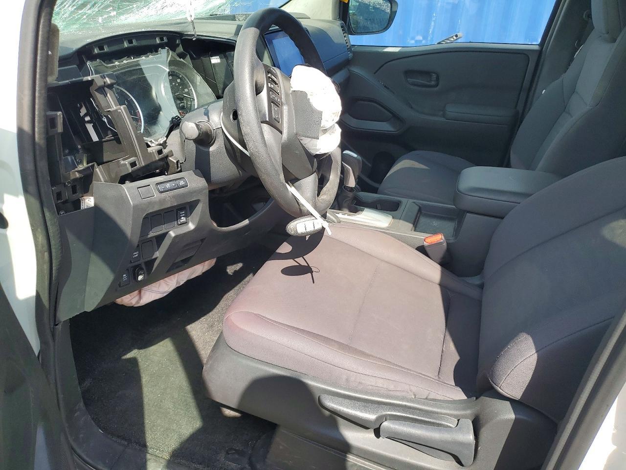 2024 Nissan Frontier S