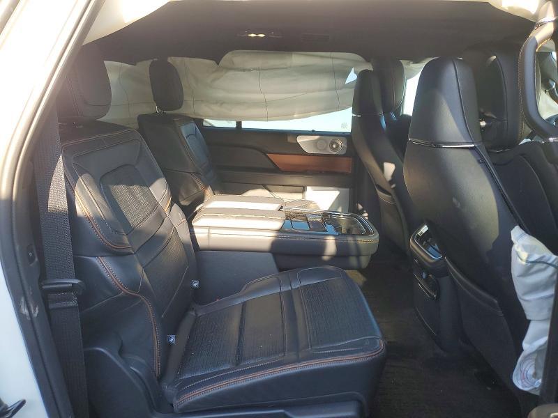 2024 Lincoln Navigator l Black Label
