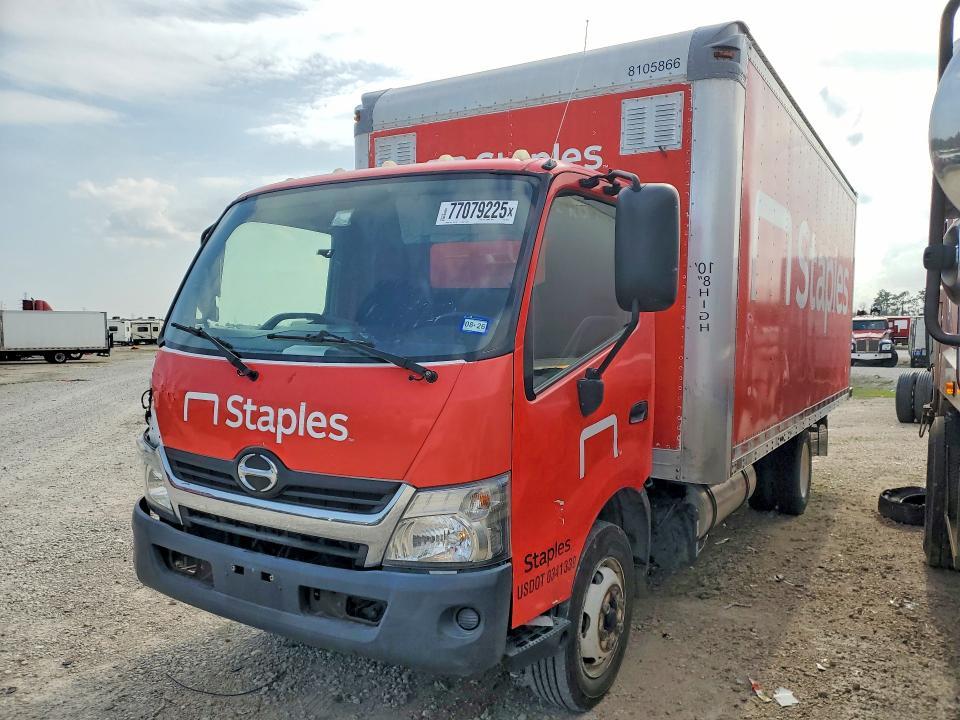 2018 Hino 195 BOX Truck