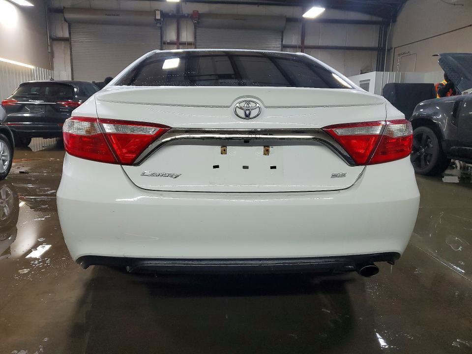 2017 Toyota Camry le