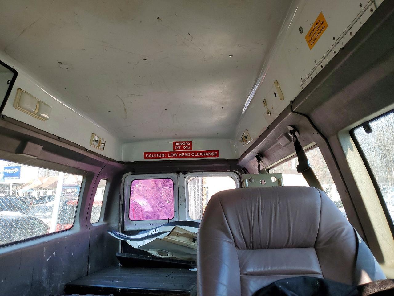 2011 Ford Econoline E250 van