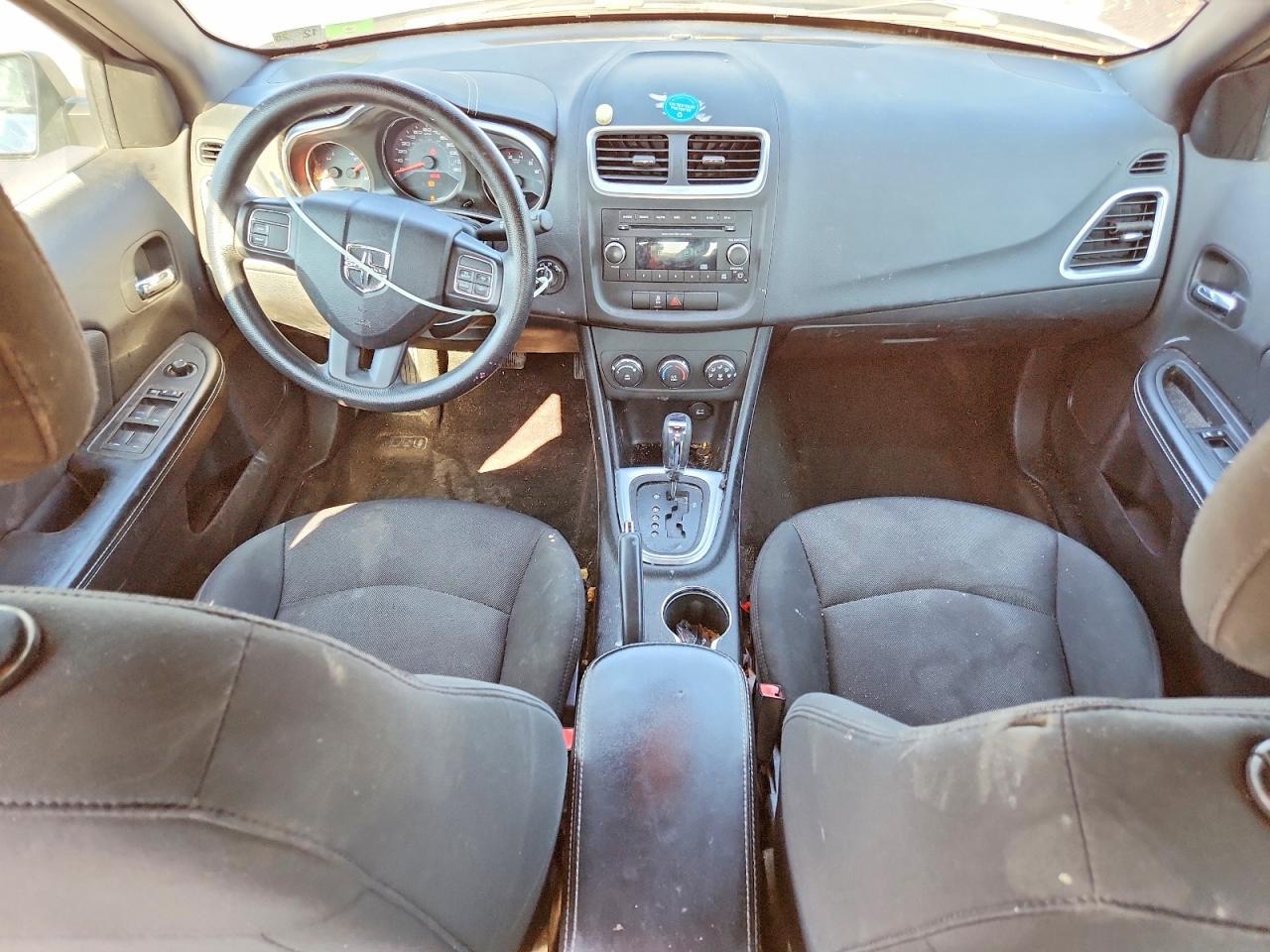 2012 Dodge Avenger se