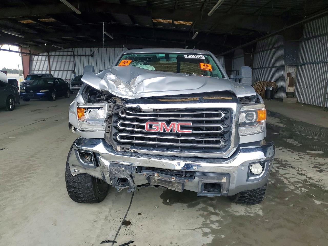 2015 GMC Sierra K2500 SLT