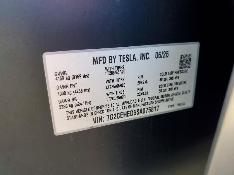 2025 Tesla Cybertruck