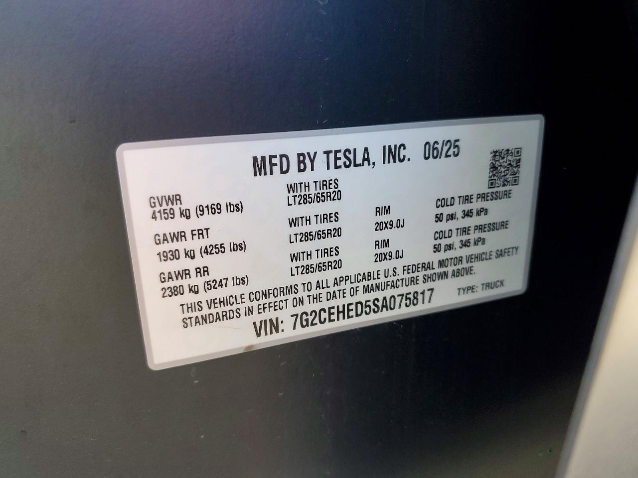 2025 Tesla Cybertruck