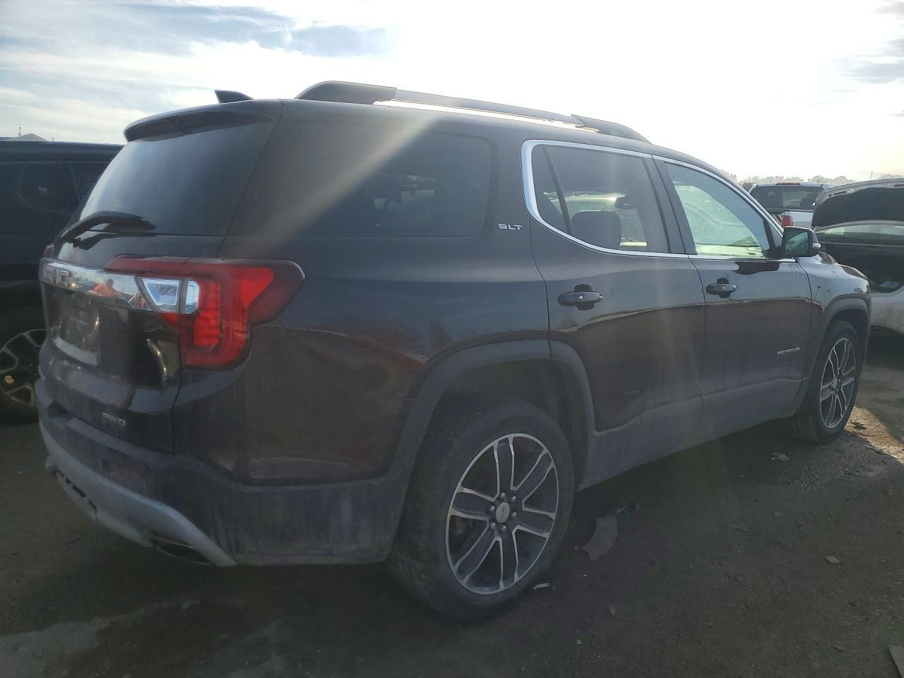 2021 GMC Acadia slt