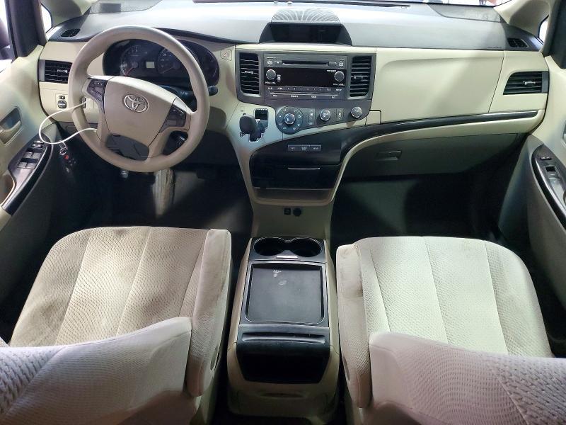 2011 Toyota Sienna le