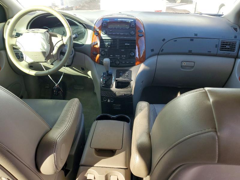 2010 Toyota Sienna xle