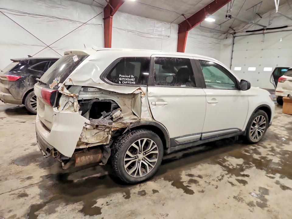 2017 Mitsubishi Outlander es