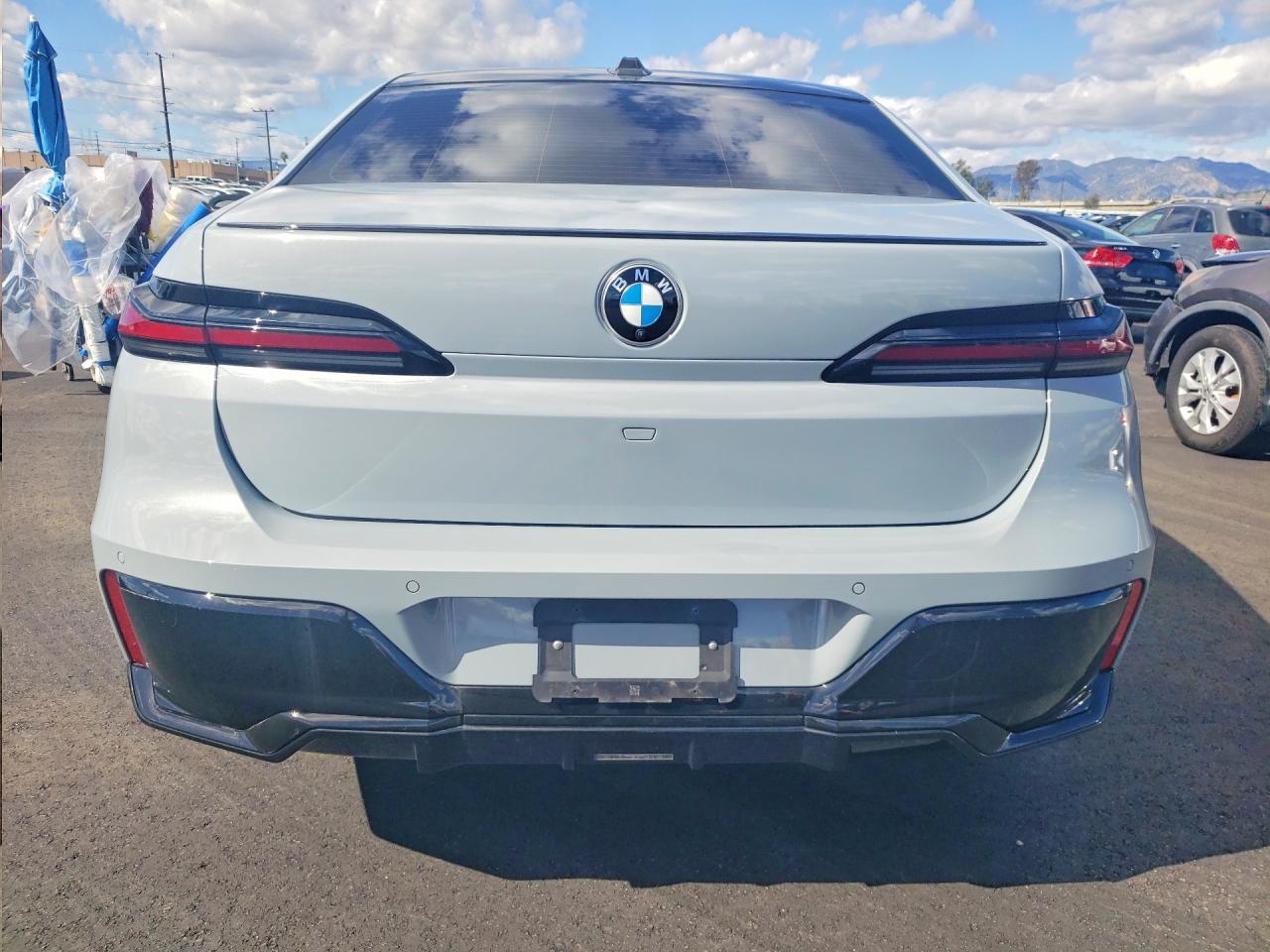 2024 BMW 740 i