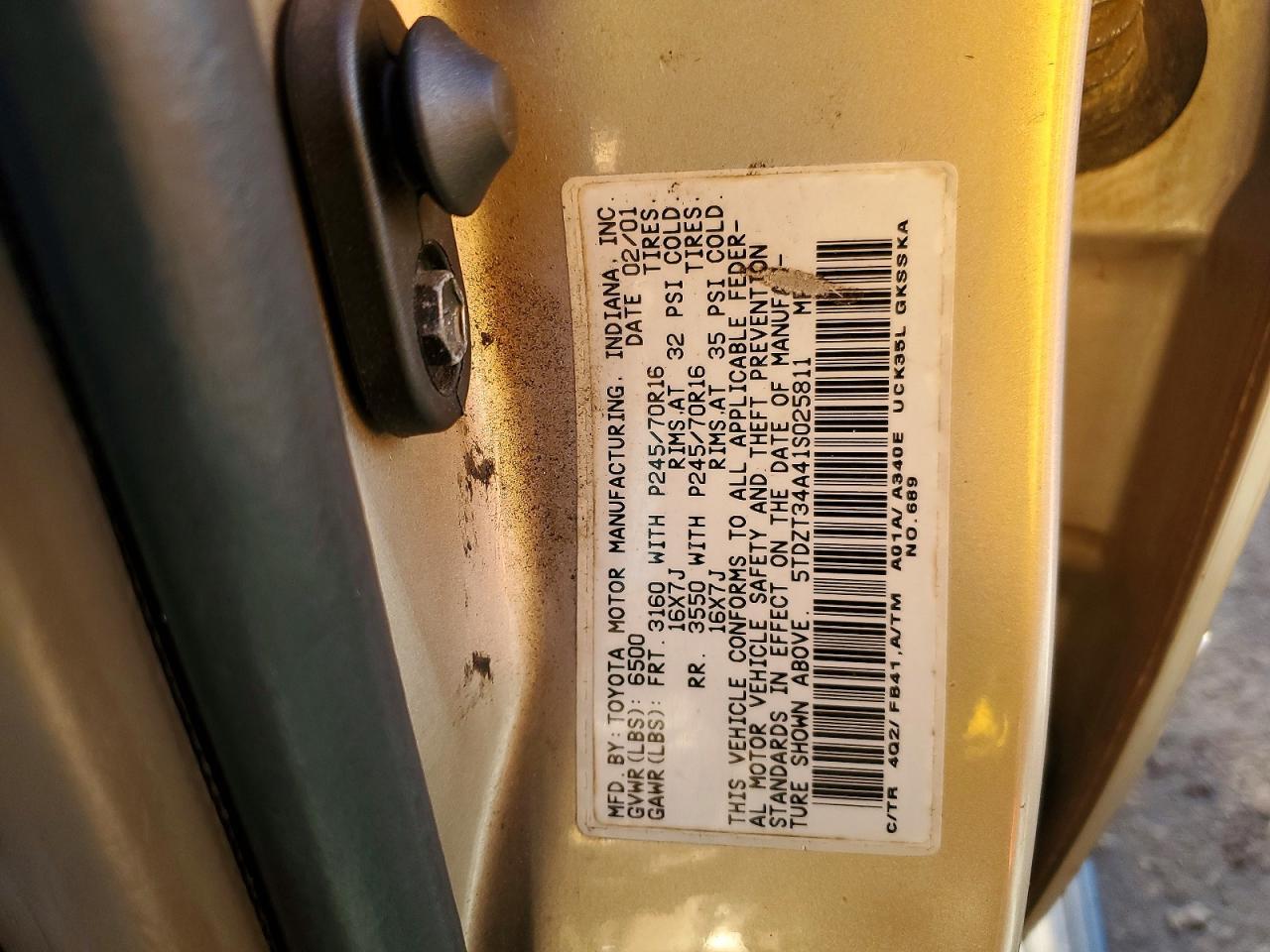 2001 Toyota Sequoia SR5