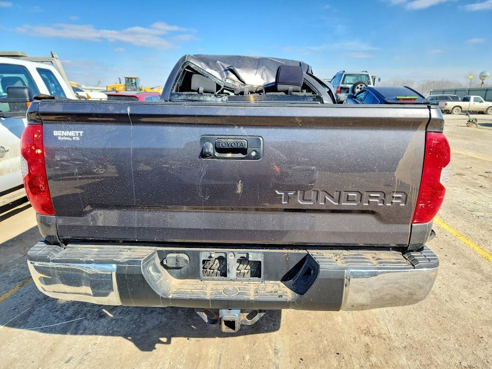2015 Toyota Tundra Double cab sr