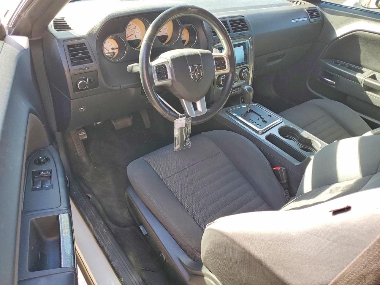 2013 Dodge Challenger sxt