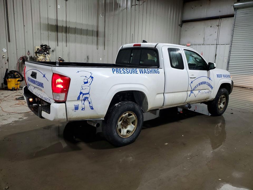 2017 Toyota Tacoma sr