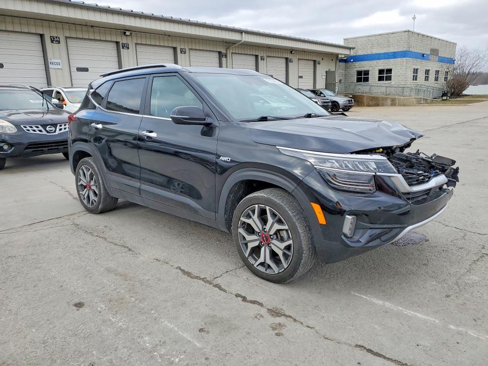 2023 KIA Seltos sx