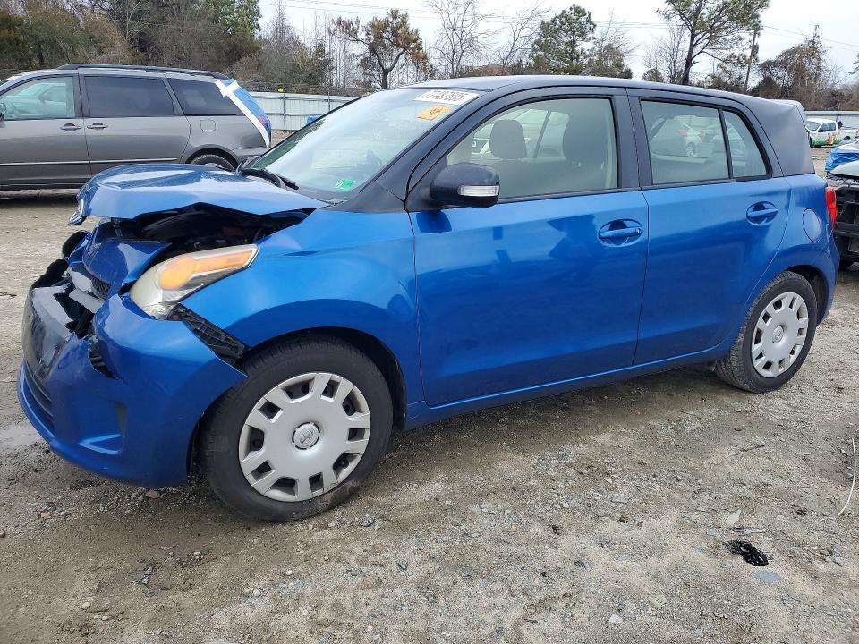 2013 Scion XD