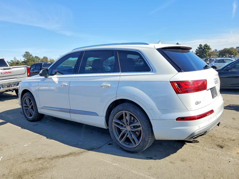 2017 Audi Q7 Premium Plus