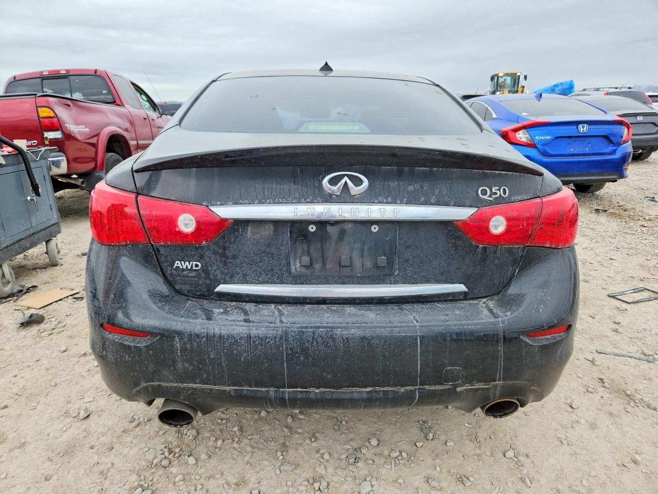2015 Infiniti Q50 Premium