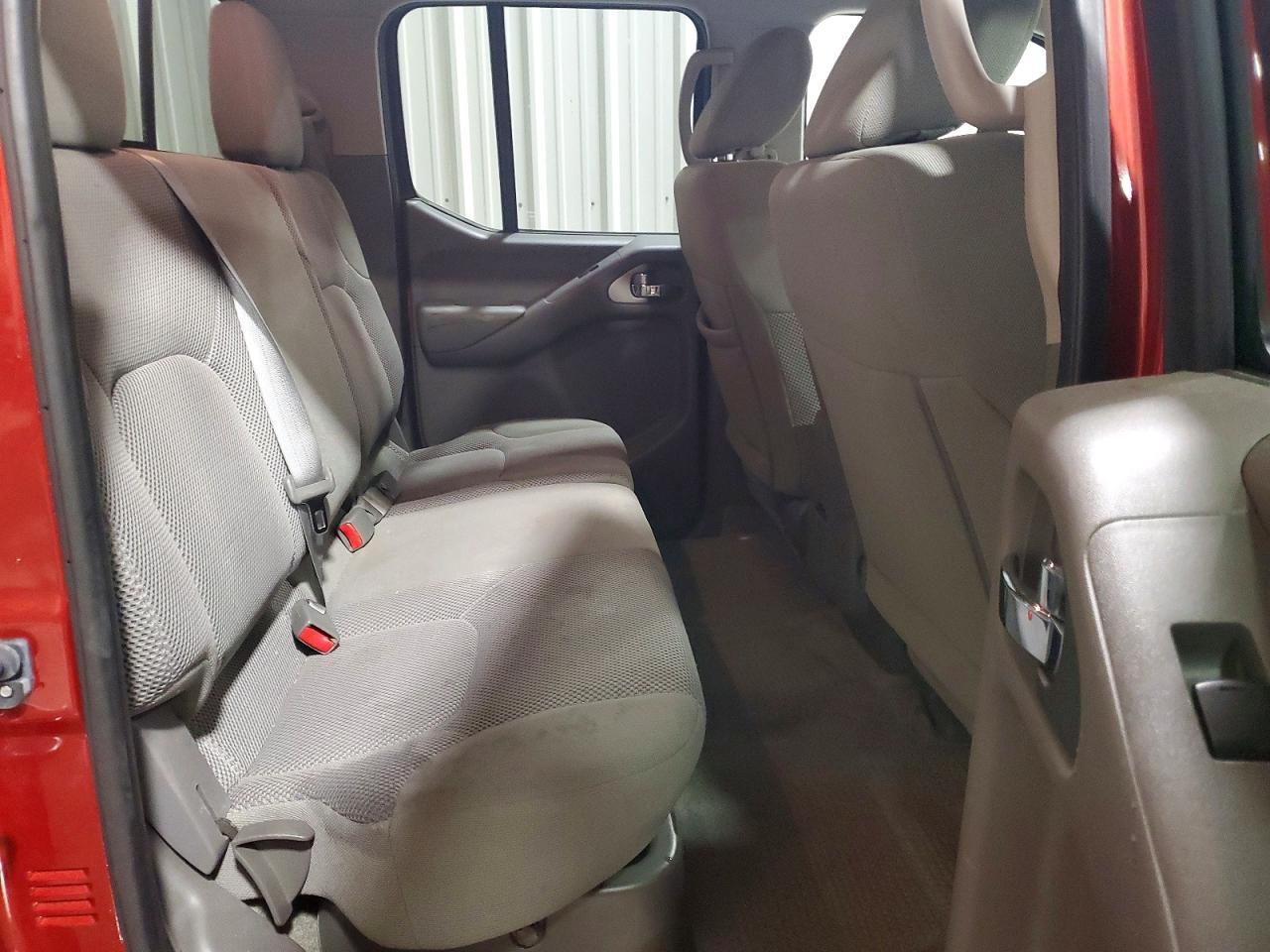 2018 Nissan Frontier s