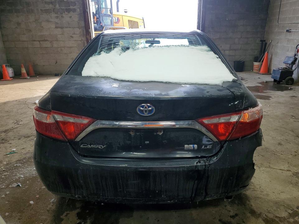 2015 Toyota Camry Hybrid