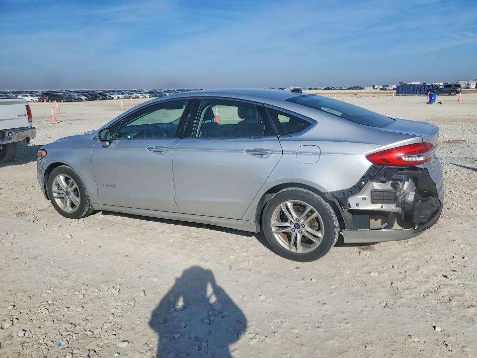 2018 Ford Fusion se Hybrid